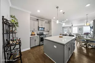7163 Maple Leaf Dr, Wilmington, NC 28411 - Photo 17