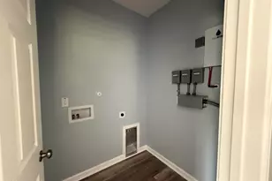214 Pearl St, Clinton, NC 28328 - Photo 5