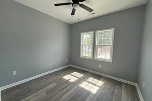 216 Pearl St, Clinton, NC 28328 - Photo 11