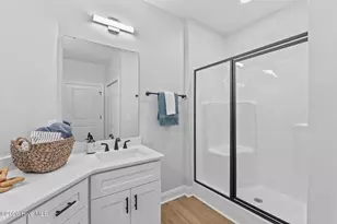 400 Lighthouse Ln, Cedar Point, NC 28584 - Photo 25
