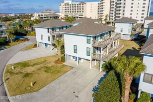 8 Sea Oats Ln, Wrightsville Beach, NC 28480 - Photo 13