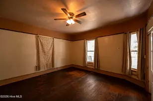 401 N Massey St, Selma, NC 27576 - Photo 15