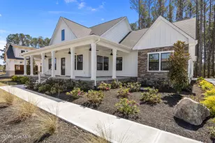 389 Crow Creek Dr NW, Calabash, NC 28467 - Photo 3