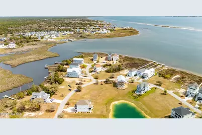 646 Cannonsgate Drive, Newport, NC 28570 - Photo 1