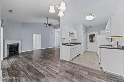 112 Kensington Way, Aberdeen, NC 28315 - Photo 9
