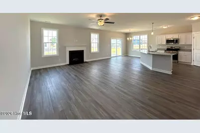 834 Hidden Bridge Drive, Jacksonville, NC 28546 - Photo 5
