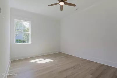 8909 Chesterfield Drive NW, Calabash, NC 28467 - Photo 15