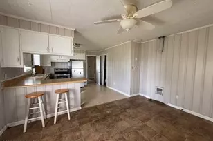 31 Abron St, Clinton, NC 28328 - Photo 15