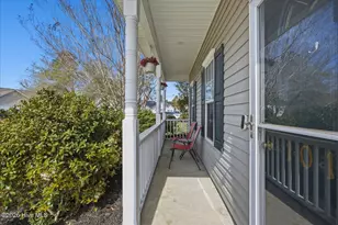1018 Winterberry Cir, Leland, NC 28451 - Photo 3