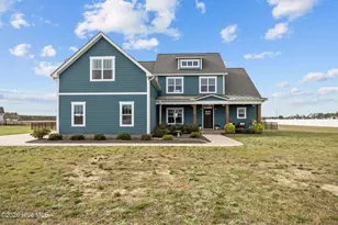 2754 Windflower Ln, Grimesland, NC 27837 - Photo 3