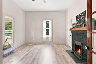 220 E Branch St, Spring Hope, NC 27882 - Photo 25