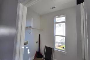 933 S 8th St, Wilmington, NC 28401 - Photo 15