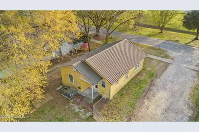 108 N Dickerson Street, Burgaw, NC 28425 - Photo 7