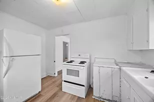 108 N Dickerson St, Burgaw, NC 28425 - Photo 21