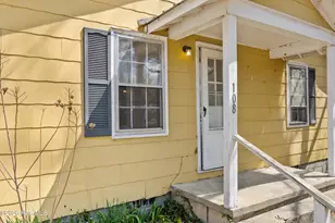 108 N Dickerson St, Burgaw, NC 28425 - Photo 5