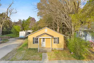 108 N Dickerson St, Burgaw, NC 28425 - Photo 9