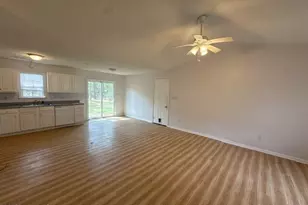 205 Commons Ct, New Bern, NC 28560 - Photo 3