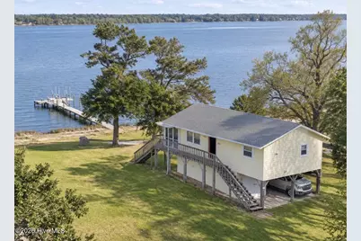 197 S River Drive, Beaufort, NC 28516 - Photo 1