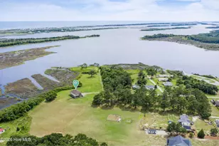 301 Intracoastal Ct, Sneads Ferry, NC 28460 - Photo 17