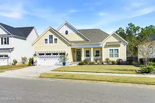 420 Arden Dr, Hampstead, NC 28443 - Photo 1