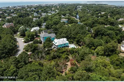 302 Governor Safford Lane, Emerald Isle, NC 28594 - Photo 3