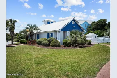 302 Governor Safford Lane, Emerald Isle, NC 28594 - Photo 11