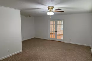 2992 Cherry Ln, Kinston, NC 28504 - Photo 11
