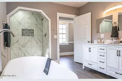 817 Aberdeen Road, Laurinburg, NC 28352 - Photo 17
