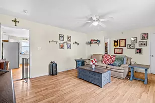 109 Milestone Ct, Jacksonville, NC 28546 - Photo 7