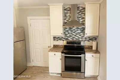 1306 N Respess Street, Washington, NC 27889 - Photo 11