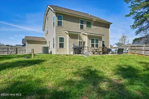 215 Farmhouse Ln, Carthage, NC 28327 - Photo 5