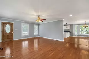213 Country Club Dr, Wallace, NC 28466 - Photo 5