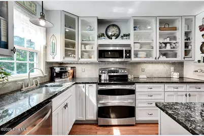 301 E West Street, Southport, NC 28461 - Photo 21