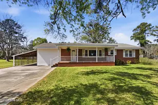 204 Glenburnie Dr, New Bern, NC 28560 - Photo 1