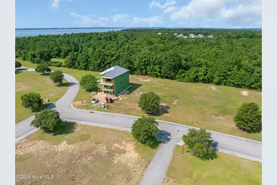 242 Colleton Square, Newport, NC 28570 - Photo 11