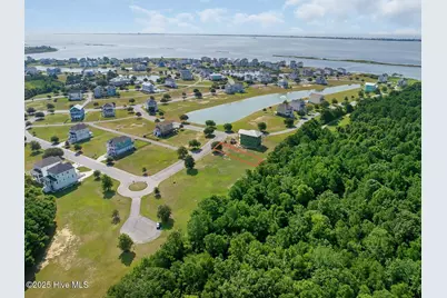 242 Colleton Square, Newport, NC 28570 - Photo 3