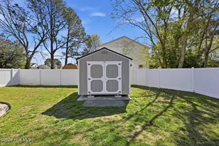 913 Bartlett Ave, Elizabeth City, NC 27909 - Photo 31