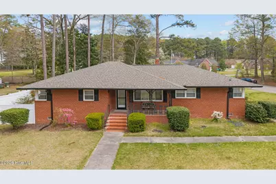 302 Oak Drive, Washington, NC 27889 - Photo 1