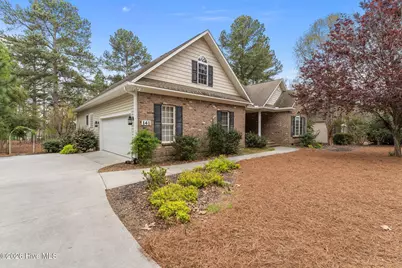 141 Longleaf Drive, West End, NC 27376 - Photo 3