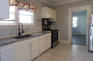 201 E Thompson Ave, Stantonsburg, NC 27883 - Photo 5