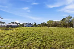 8050 Treasure Dr, Oriental, NC 28571 - Photo 13