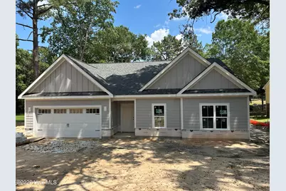 165 Devonshire Avenue W, West End, NC 27376 - Photo 1