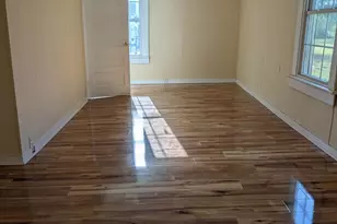 406 Academy St E, Wilson, NC 27893 - Photo 7