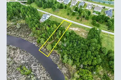240 Kings Creek Crossing, Holly Ridge, NC 28445 - Photo 15