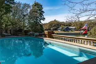 240 Salter Path Rd, Pine Knoll Shores, NC 28512 - Photo 11