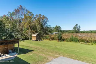 198 Jefferson Rd, Lake Waccamaw, NC 28450 - Photo 19
