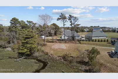 662 Fishermans Point, Newport, NC 28570 - Photo 1