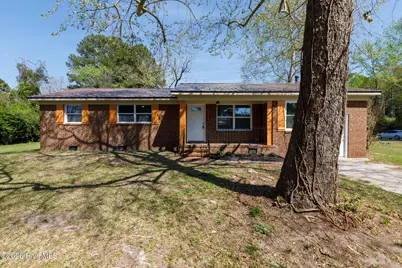 1002 Able Street, Elizabethtown, NC 28337 - Photo 1