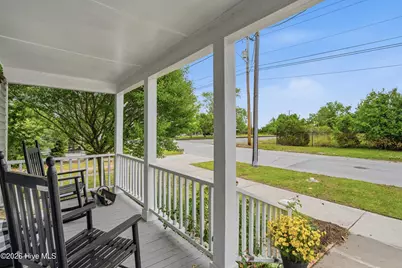 1015 N Craven Street, New Bern, NC 28560 - Photo 3