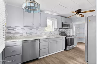 508 N 11th Street, Morehead City, NC 28557 - Photo 13